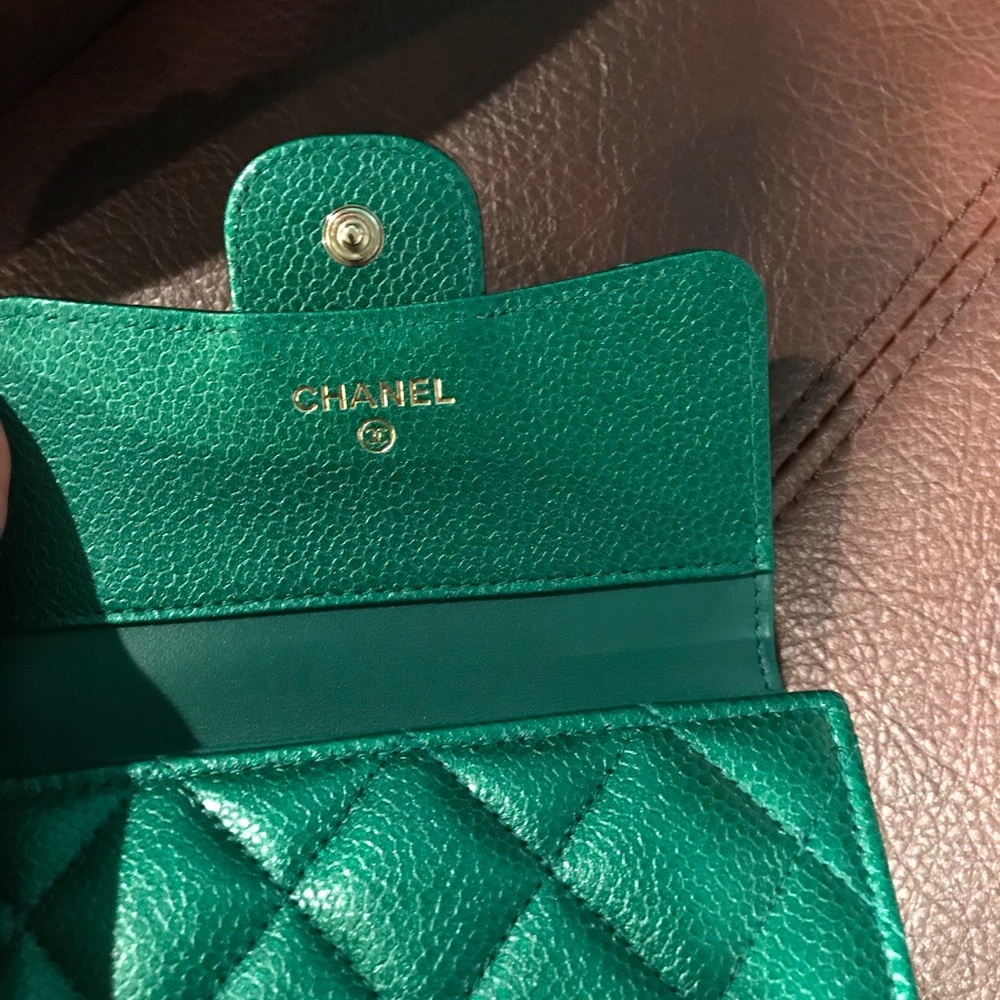 Chanel Emerald Green Wallet - Picture 5 of 7